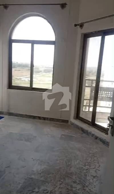 آئی ۔ 16 اسلام آباد میں 2 کمروں کا 4 مرلہ فلیٹ 80.0 لاکھ میں برائے فروخت۔