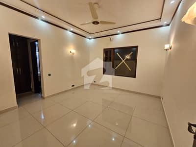 ڈی ایچ اے فیز 8 ڈی ایچ اے ڈیفینس,کراچی میں 3 کمروں کا 1 کنال بالائی پورشن 3.75 لاکھ میں کرایہ پر دستیاب ہے۔ ڈی ایچ اے فیز 8 ڈی ایچ اے ڈیفینس,کراچی میں 3 کمروں کا 1 کنال بالائی پورشن 3.75 لاکھ میں کرایہ پر دستیاب ہے۔