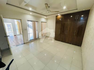 8 Marla European Style House for Sale in Safari Villas Block, Bahria Town Lahore