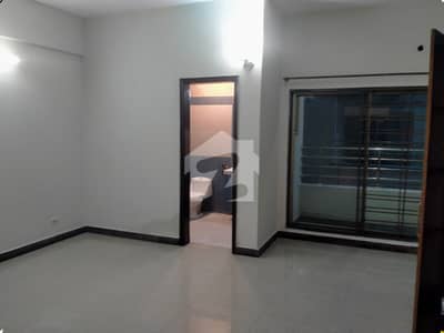 10 Marla 3-Bedroom Shed Parking Apartment For Sale | 3rd Floor | Askari 11 Sector B, Lahore Cantt