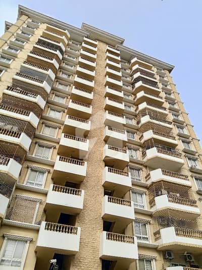 سوِل لائنز کراچی میں 4 کمروں کا 13 مرلہ فلیٹ 3.5 لاکھ میں کرایہ پر دستیاب ہے۔