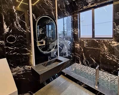 House Of 10 Marla In DHA Phase 7 - Block Y Is Available