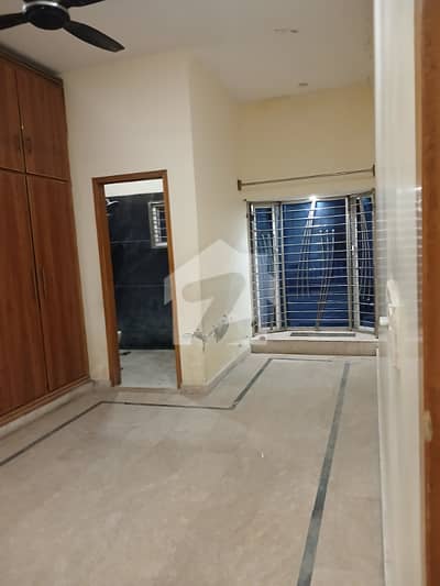 7.5 Marla Upper Portion Available for Rent All facilities available e. t. c 7.5 Marla Upper Portion Available for Rent All facilities available e. t. c