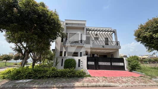 بحریہ انکلیو بحریہ ٹاؤن,اسلام آباد میں 7 کمروں کا 10 مرلہ مکان 1.65 لاکھ میں کرایہ پر دستیاب ہے۔