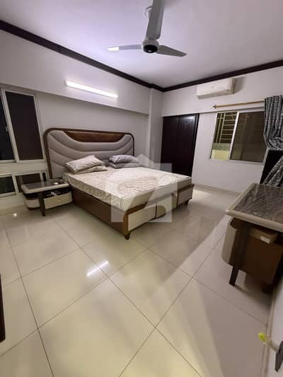3BED DD WEST-OPEN FLAT WITH PRIME LOCATION OF SHAHEED E MILAT WELL NONE BUILDING