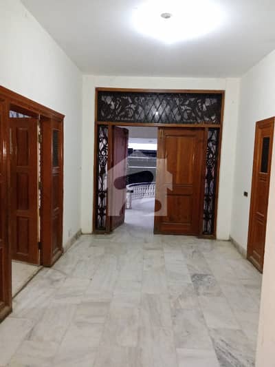 Bungalow For Rent 600 Sqyd For Family And Office