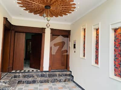 ارباب سبز علی خان ٹاؤن ایگزیکٹو لاجز ارباب سبز علی خان ٹاؤن,ورسک روڈ,پشاور میں 6 کمروں کا 5 مرلہ مکان 2.9 کروڑ میں برائے فروخت۔ ارباب سبز علی خان ٹاؤن ایگزیکٹو لاجز ارباب سبز علی خان ٹاؤن,ورسک روڈ,پشاور میں 6 کمروں کا 5 مرلہ مکان 2.9 کروڑ میں برائے فروخت۔