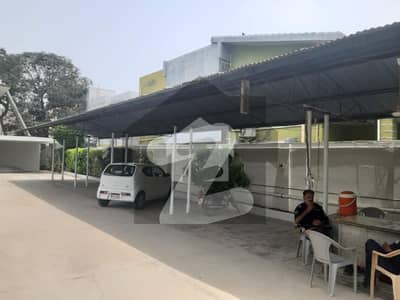 2000 Square Yards House For Rent Is Available In Clifton - Block 5