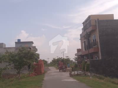 گجّومتہ لاہور میں 5 مرلہ رہائشی پلاٹ 15.0 لاکھ میں برائے فروخت۔