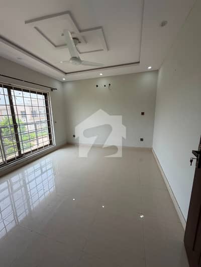 5 MARLA SLIGHTLY USED HOUSE AVAILABLE FOR SALE IN BAHRIA PHASE 8 M BLOCK
