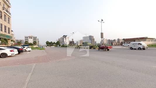 14 Marla Residential Plot In Central Mumtaz City - Exective Enclave For Sale