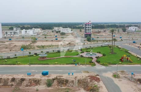 ڈی ایچ اے فیز 1 ۔ سیکٹر ایم ڈی ایچ اے فیز 1,ڈی ایچ اے ڈیفینس,ملتان میں 8 مرلہ کمرشل پلاٹ 3.5 کروڑ میں برائے فروخت۔