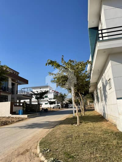 7 Marla Ready To Construct Level Plot Available In L Block Of Gulberg Residencia