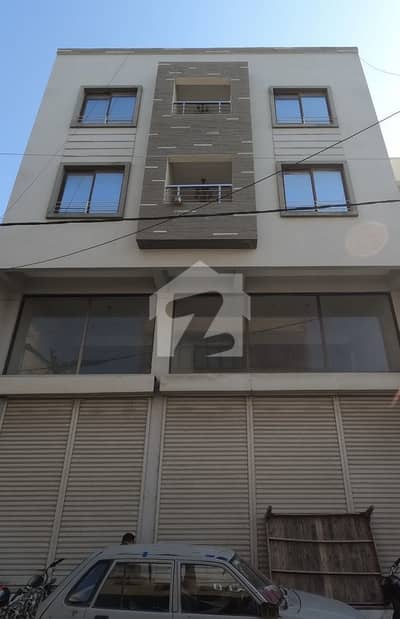 Prime Location 150 Square Yards Building Is Available In Cantt Bazar