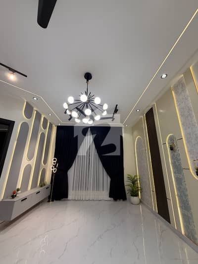 Modern house for sale 5 marla