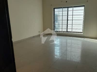 10 Marla Full Hous Available For Rent Wapda Town Ph1 Block F2
