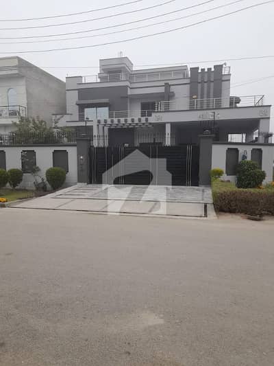 1 KANAL CORNER FULL HOUSE FOR SALE FORMANNITES HOUSING SCHEME 1 KANAL CORNER FULL HOUSE FOR SALE FORMANNITES HOUSING SCHEME