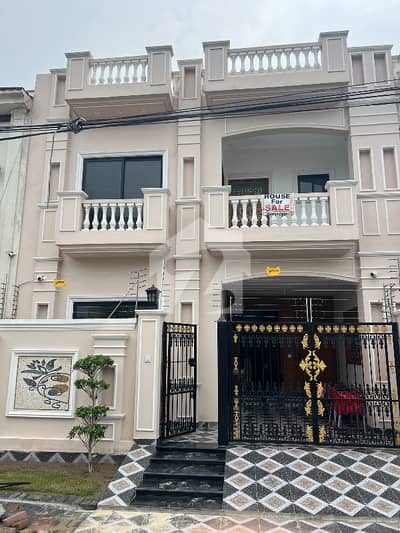 5 Marla Brand New Beautiful House For sale in B Block 5 Marla Brand New Beautiful House For sale in B Block