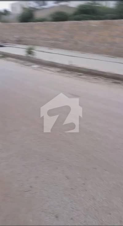 500 Square Yards Warehouse In Gulistan-e-Jauhar - Block 1 For rent