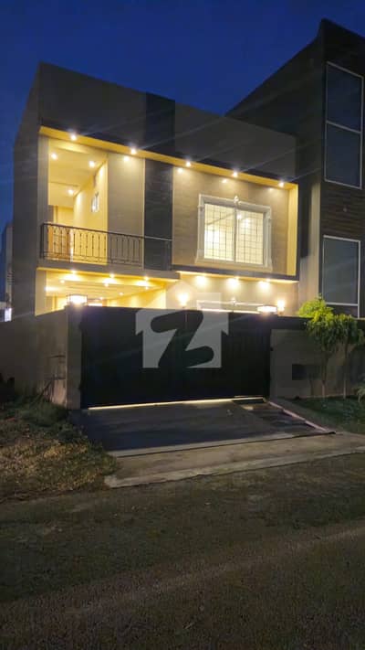 12 Marla Slightly Used House For Sale In Lake City - Sector M-3A Raieind Road Lahore