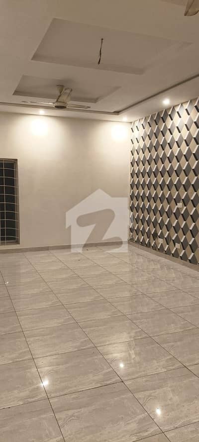 1 Kanal House Available For Rent Tech Town East Canal Road Fsd.
