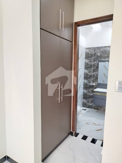 4 MARLA FIRST FLOOR HOT LOCATION