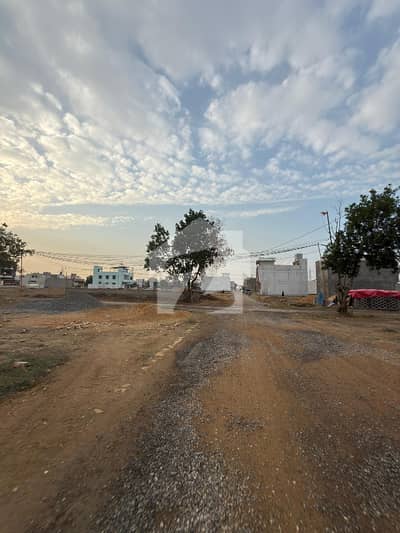 240 Sq Yard Block3 Saadi Garden For Sale