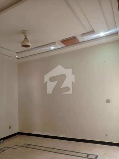 بنی گالہ اسلام آباد میں 7 کمروں کا 8 مرلہ مکان 1.35 لاکھ میں کرایہ پر دستیاب ہے۔