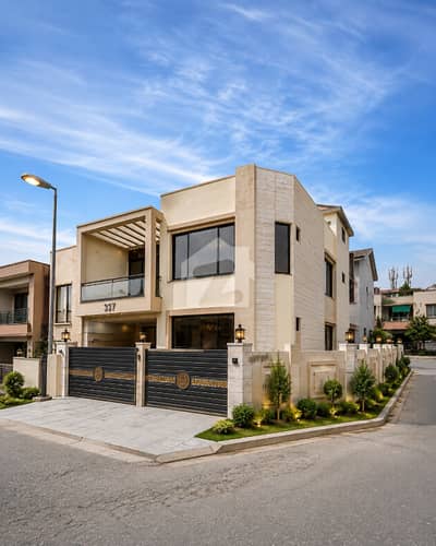 9.5 Marla Corner House for Sale 5 Bed, 6 Bath | Prime Location