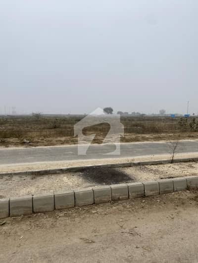 ڈی ایچ اے فیز9 پریزم - بلاک ایف ڈی ایچ اے فیز9 پریزم,ڈی ایچ اے ڈیفینس,لاہور میں 2 کنال رہائشی پلاٹ 5.0 کروڑ میں برائے فروخت۔ ڈی ایچ اے فیز9 پریزم - بلاک ایف ڈی ایچ اے فیز9 پریزم,ڈی ایچ اے ڈیفینس,لاہور میں 2 کنال رہائشی پلاٹ 5.0 کروڑ میں برائے فروخت۔
