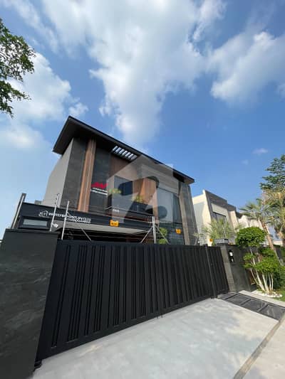 1-Kanal Fully Furnished Luxury House With Double Height Lobby For Sale