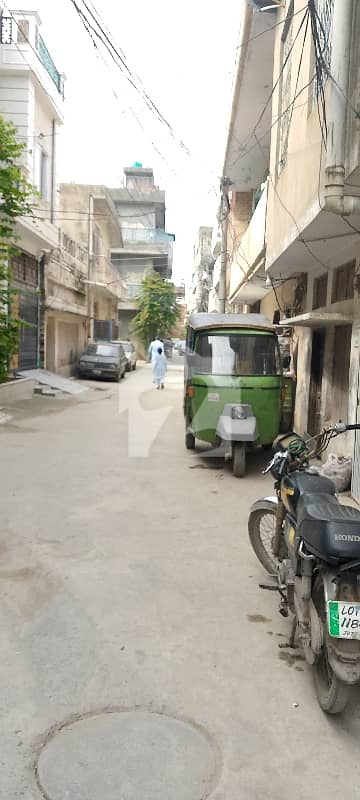علامہ اقبال ٹاؤن ۔ نیلم بلاک علامہ اقبال ٹاؤن,لاہور میں 4 کمروں کا 5 مرلہ مکان 1.45 کروڑ میں برائے فروخت۔