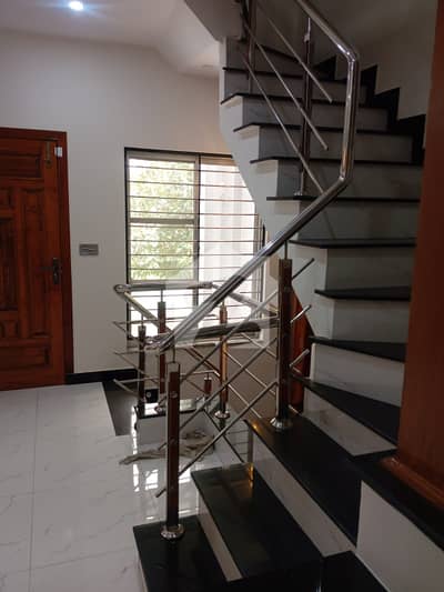 10 MARLA BRAND NEW UPPER PORTION FOR RENT IN GULBAHAR BLOCK BAHRIA TOWN LAHORE 10 MARLA BRAND NEW UPPER PORTION FOR RENT IN GULBAHAR BLOCK BAHRIA TOWN LAHORE