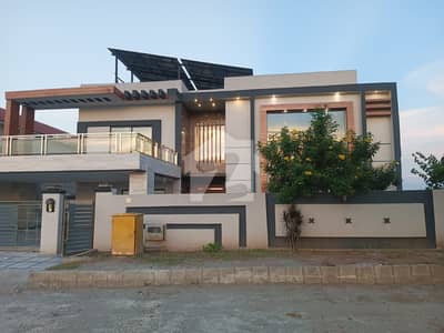 بحریہ ہیملیٹ بحریہ ٹاؤن فیز 8,بحریہ ٹاؤن راولپنڈی,راولپنڈی میں 8 کمروں کا 2 کنال مکان 12.0 کروڑ میں برائے فروخت۔ بحریہ ہیملیٹ بحریہ ٹاؤن فیز 8,بحریہ ٹاؤن راولپنڈی,راولپنڈی میں 8 کمروں کا 2 کنال مکان 12.0 کروڑ میں برائے فروخت۔