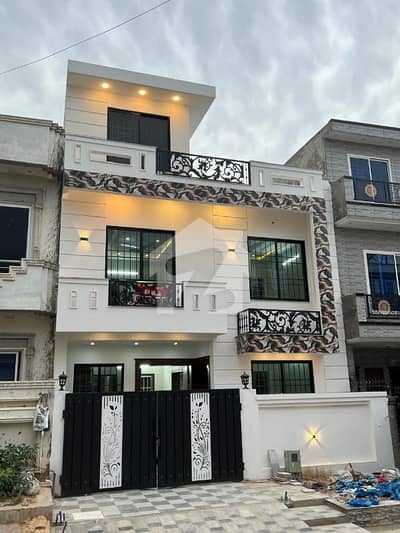 جی ۔ 13/1 جی ۔ 13,اسلام آباد میں 4 کمروں کا 4 مرلہ مکان 4.3 کروڑ میں برائے فروخت۔