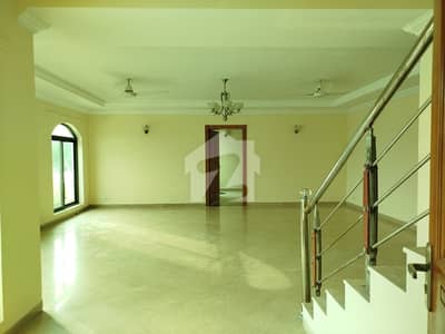 F11 Size 400 Marble Flooring House 5beds Solar Sytam Rent 4lac Real Pic