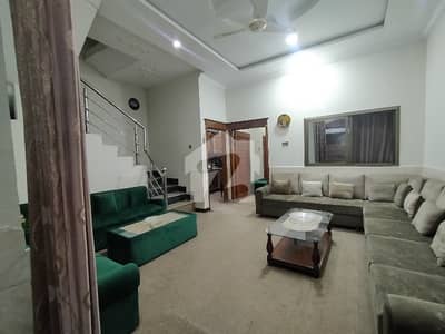 گُل بہار پشاور میں 5 کمروں کا 4 مرلہ مکان 2.5 کروڑ میں برائے فروخت۔