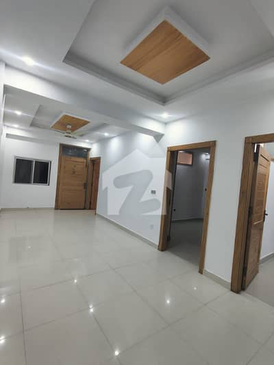3 Bedroom Unfurnished Flat Available For Rent In E11 4