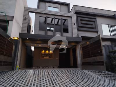 او پی ایف ہاؤسنگ سکیم لاہور میں 5 کمروں کا 12 مرلہ مکان 4.15 کروڑ میں برائے فروخت۔ او پی ایف ہاؤسنگ سکیم لاہور میں 5 کمروں کا 12 مرلہ مکان 4.15 کروڑ میں برائے فروخت۔