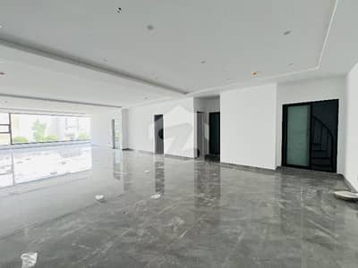 8 Marla Commercial Floor for Rent Prime Location