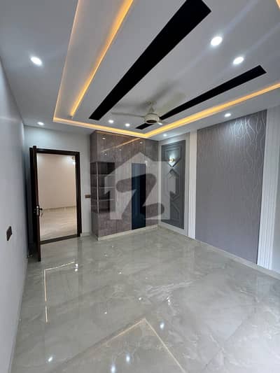 G Block 10 Marla Corner House Available For Sale G Block 10 Marla Corner House Available For Sale