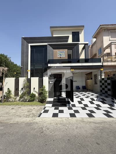 A Block 10 Marla House Available For Sale A Block 10 Marla House Available For Sale