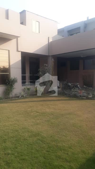 پشاور گارڈن پشاور میں 6 کمروں کا 18 مرلہ فلیٹ 8.0 کروڑ میں برائے فروخت۔