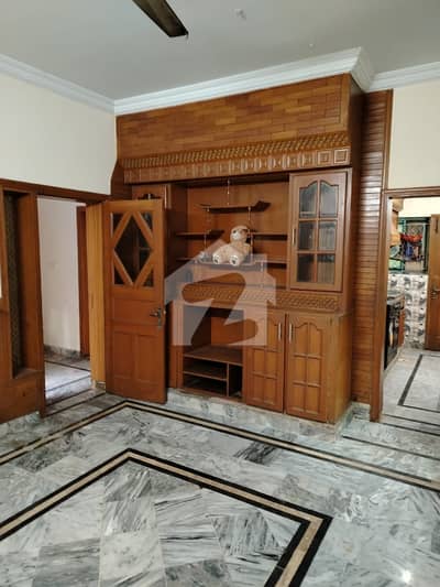 جی ۔ 11 اسلام آباد میں 3 کمروں کا 5 مرلہ مکان 1.15 لاکھ میں کرایہ پر دستیاب ہے۔