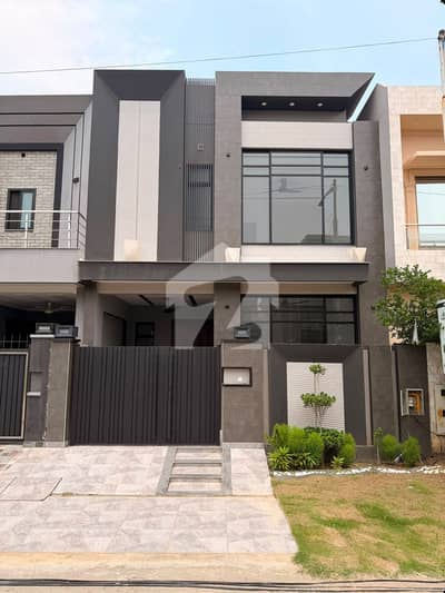 INSIDE BANKERS AVENUE BLOCK C | 5 MARLA 3 BEDROOM HOUSE FOR SALE ON BEDIAN ROAD NEAR DHA PHASE 7 WITH 4 BATHROOMS