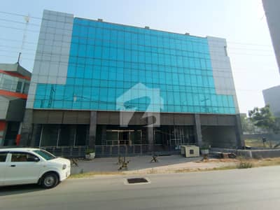 گلبرگ 3 گلبرگ,لاہور میں 11 کنال Studio عمارت 65.0 لاکھ میں کرایہ پر دستیاب ہے۔