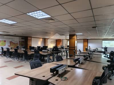 گلبرگ 2 گلبرگ,لاہور میں 6 کنال Studio دفتر 45.0 لاکھ میں کرایہ پر دستیاب ہے۔