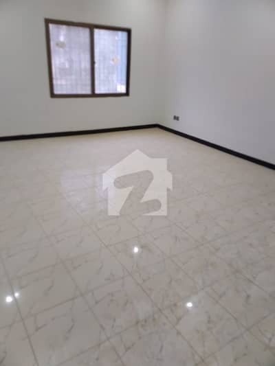Commercial portion  Reserve A Centrally Located Upper Portion Of 240 Square Yards In Gulshan-e-Iqbal - Block 13/C