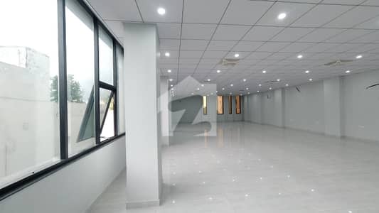 جی ۔ 8/1 جی ۔ 8,اسلام آباد میں 14 مرلہ Studio عمارت 60.0 کروڑ میں برائے فروخت۔