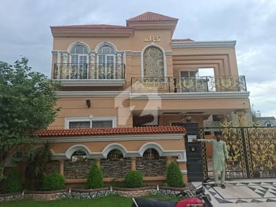 سٹی ہاؤسنگ سوسائٹی - بلاک ایف سٹی ہاؤسنگ سوسائٹی,سیالکوٹ میں 5 کمروں کا 10 مرلہ مکان 1.0 لاکھ میں کرایہ پر دستیاب ہے۔ سٹی ہاؤسنگ سوسائٹی - بلاک ایف سٹی ہاؤسنگ سوسائٹی,سیالکوٹ میں 5 کمروں کا 10 مرلہ مکان 1.0 لاکھ میں کرایہ پر دستیاب ہے۔